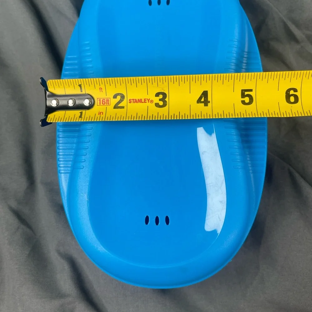 Tupperware Aqua Blue, 2 part Omelet maker 6996A-4